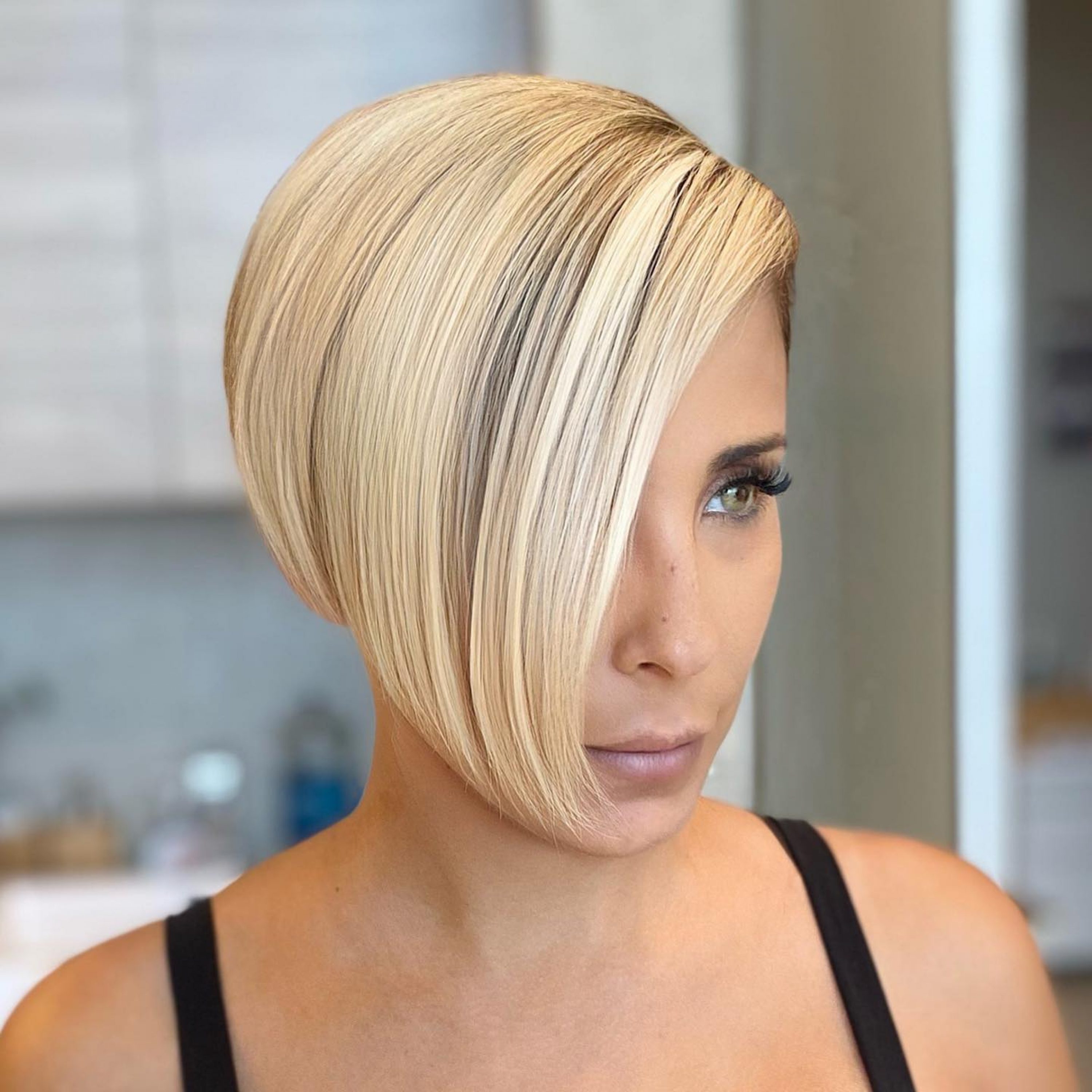 angled short blonde bob