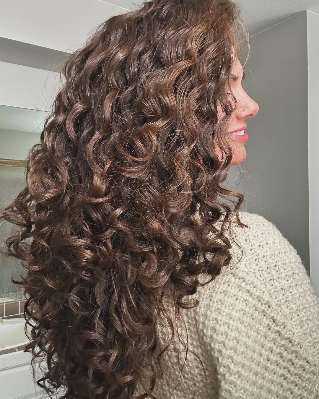 Revolutionizing Your Curls: Layered Curly Hairstyles for Every Length