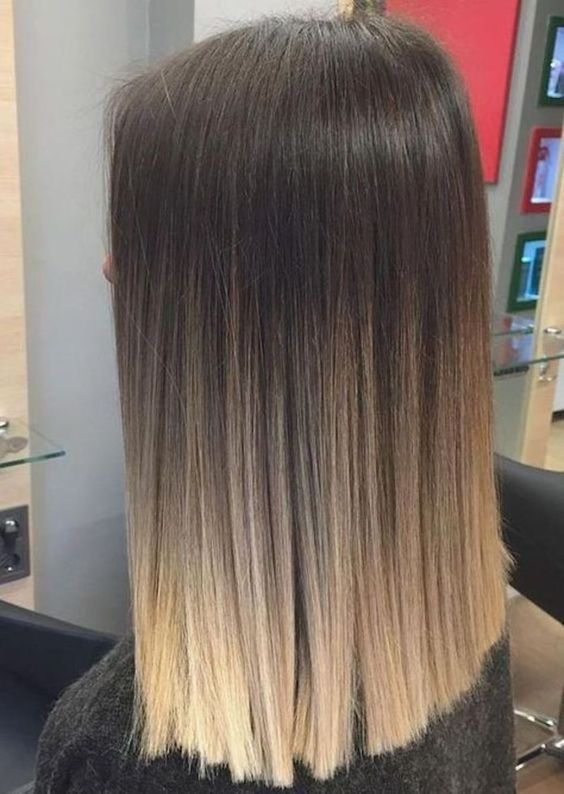 beautiful straight medium-length hair from dark brown to blonde is a cool and chic idea