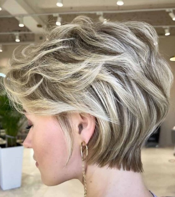 a short and feminine pixie haircut with blonde balayage is a lovely idea to try, it looks chic and relaxed