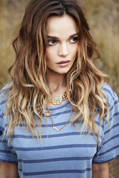 Caramel Summer Waves hairstyles for girls