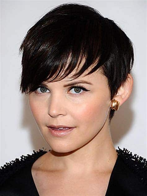 Chic Pixie Cut short hairstyles