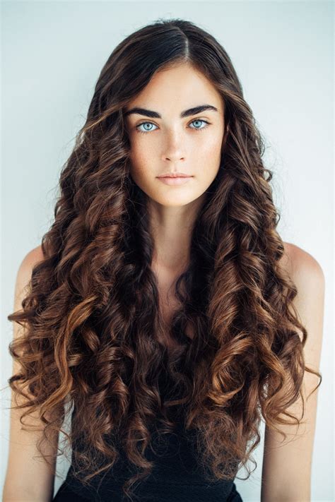 Chocolate-Twist Waves curly hairstyles