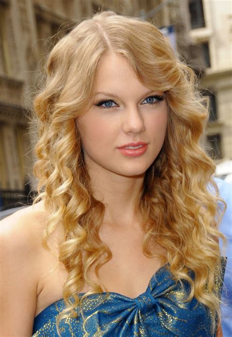 Golden Waves Gala curly hairstyles