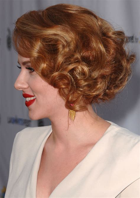 Vintage Glam Curls curly hairstyles